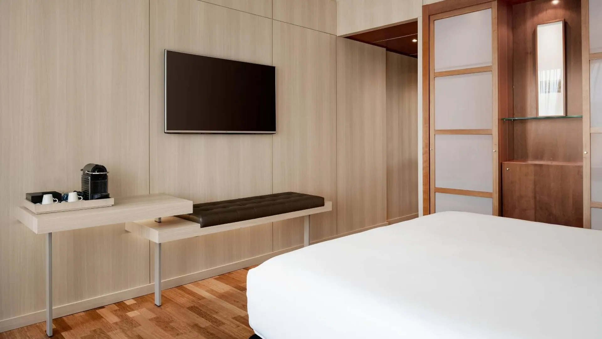 ****  AC Hotel Málaga Palacio by Marriott Spagna